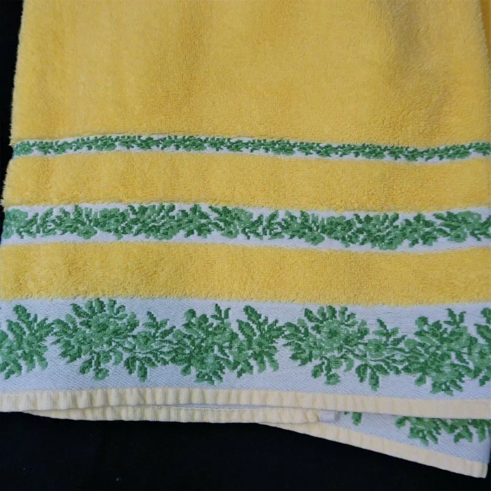 Yves Delorme Paris Vintage 90s 2 Towels Cotton Terry Cloth Made In France